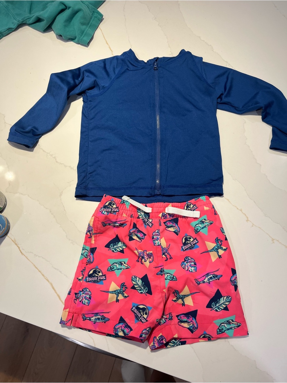Chubbies Jurassic Park Print Toddler Swim Shorts and Matching Rash Guard 2T - Picture 7 of 8